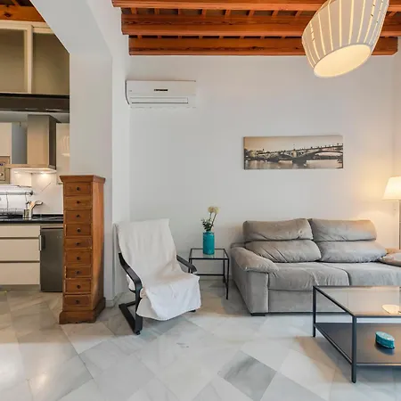 Arco Del Postigo Apartment